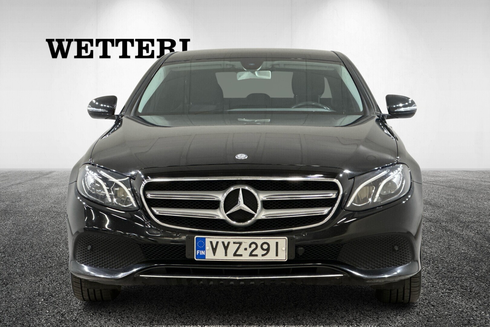 MERCEDES-BENZ E 2016