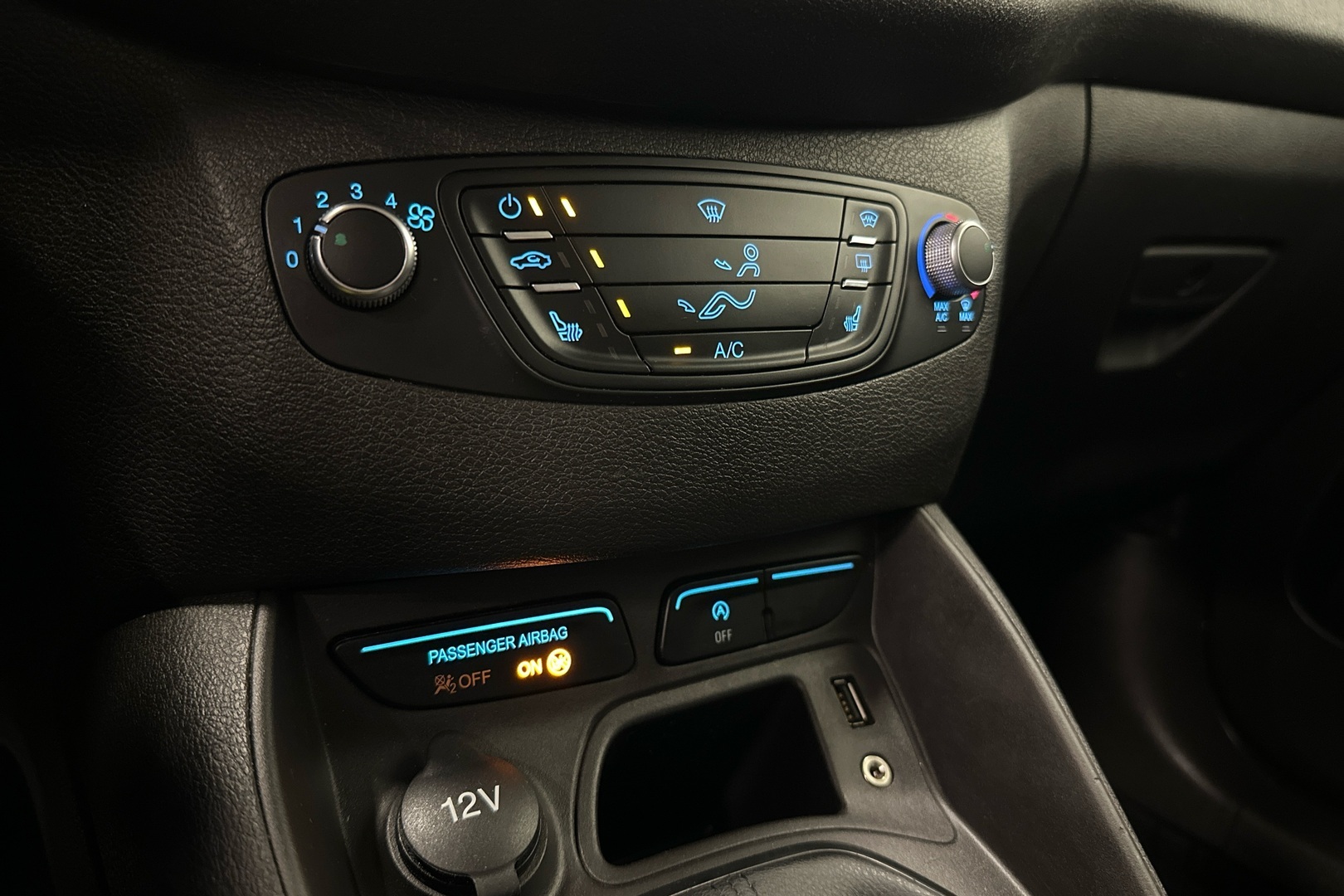 FORD Transit Courier 2016