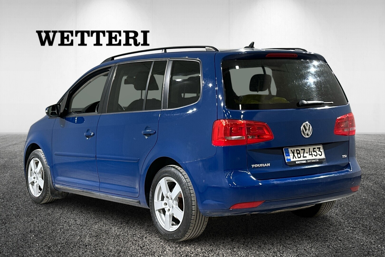 VOLKSWAGEN Touran 2011