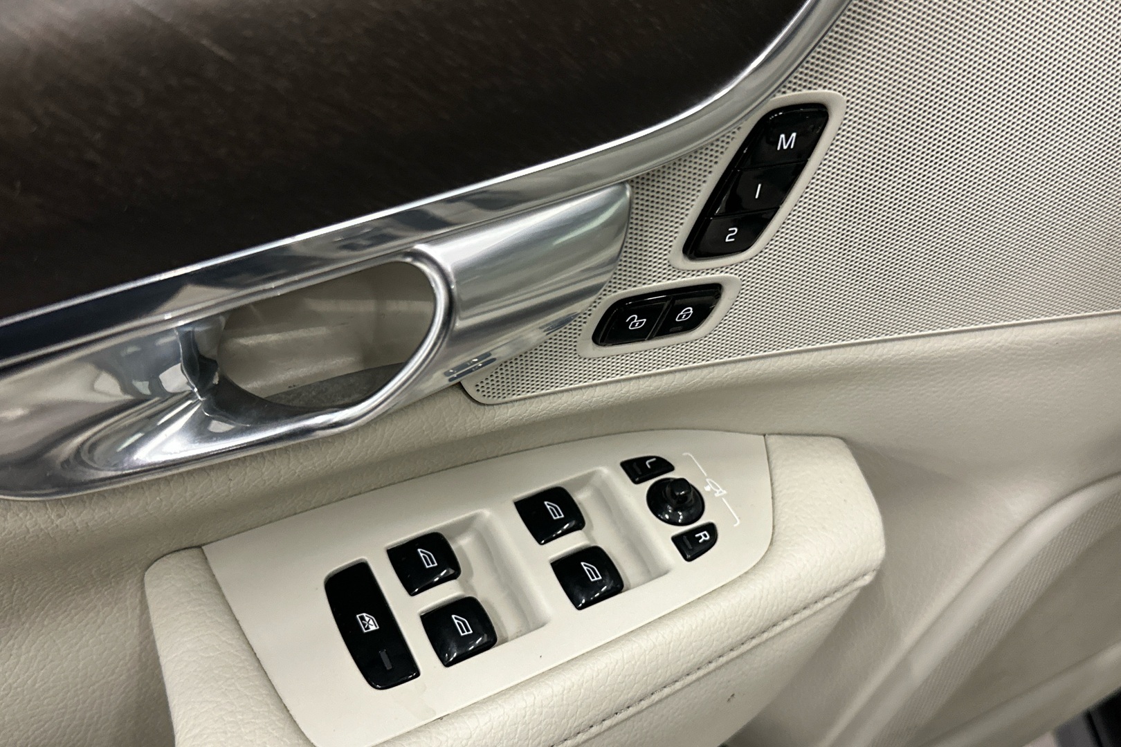 VOLVO V90 Cross Country 2018