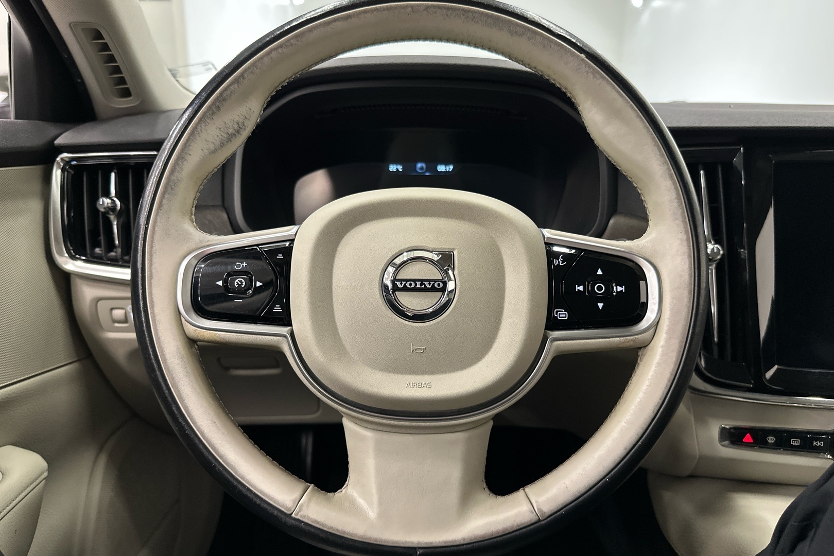 VOLVO V90 Cross Country 2018