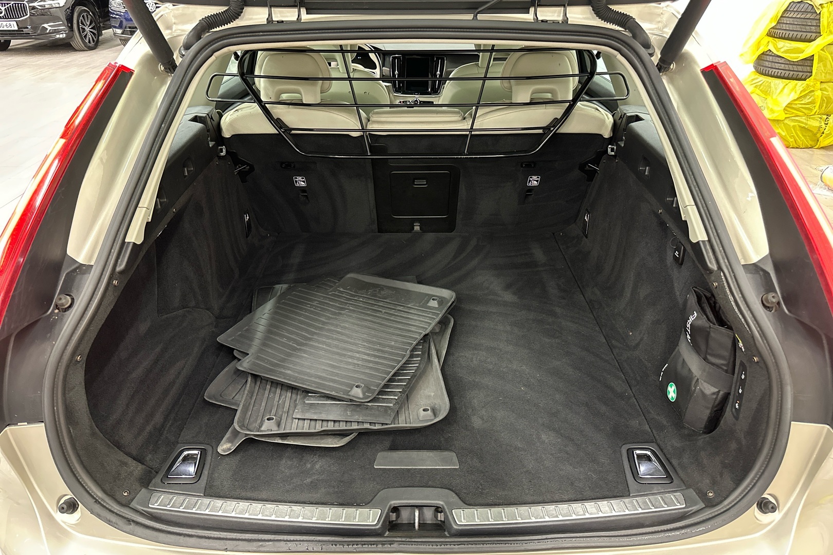 VOLVO V90 Cross Country 2018