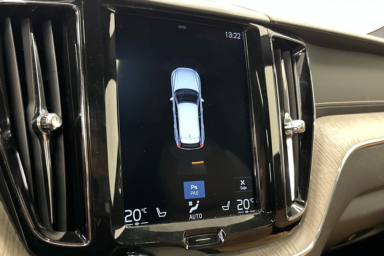 VOLVO XC60 2018