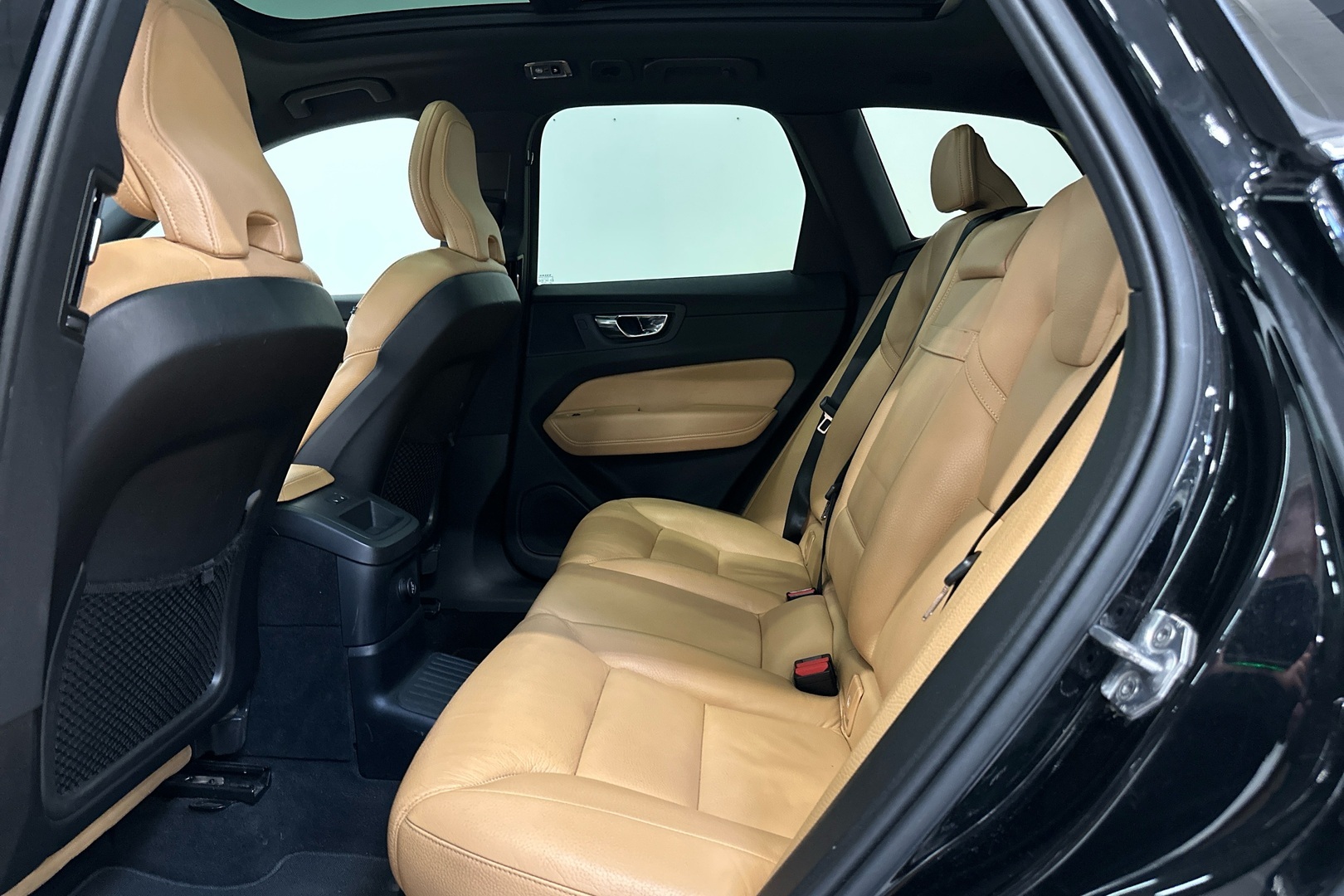 VOLVO XC60 2018