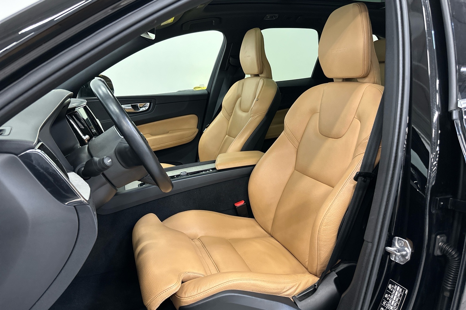 VOLVO XC60 2018