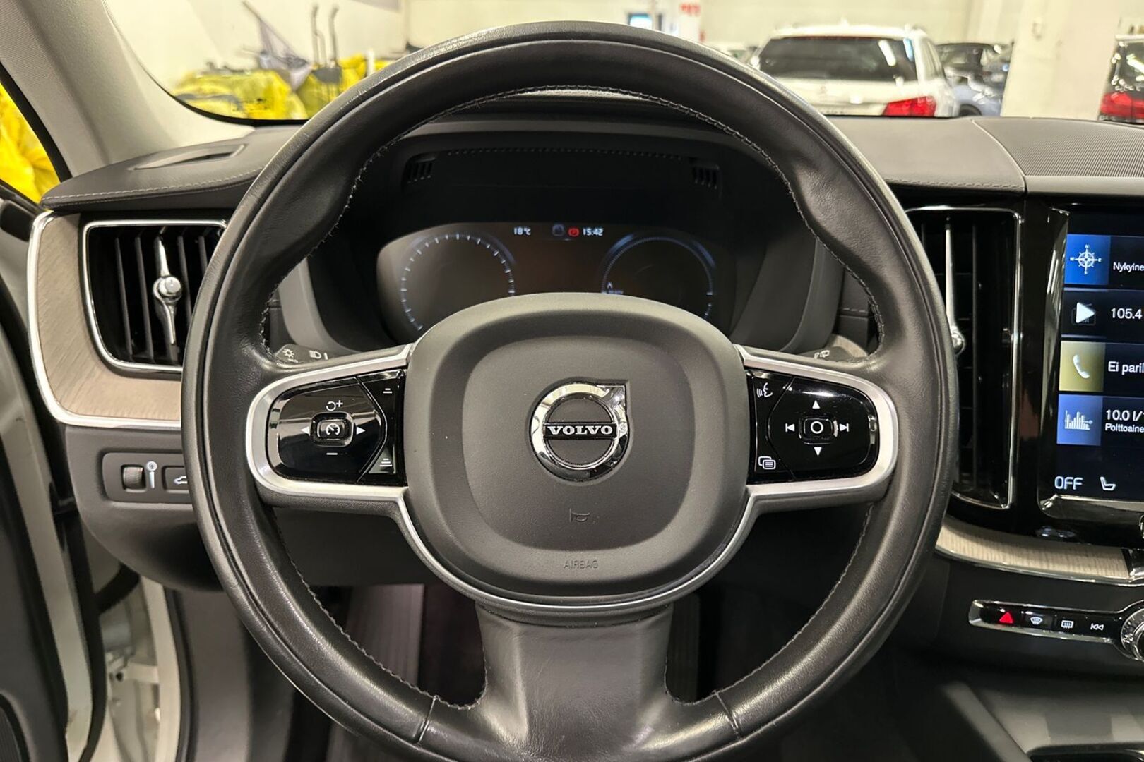 VOLVO XC60 2021