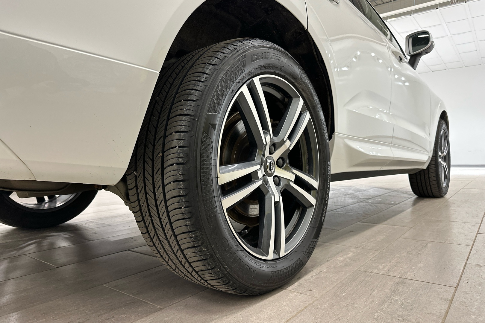 VOLVO XC60 2018