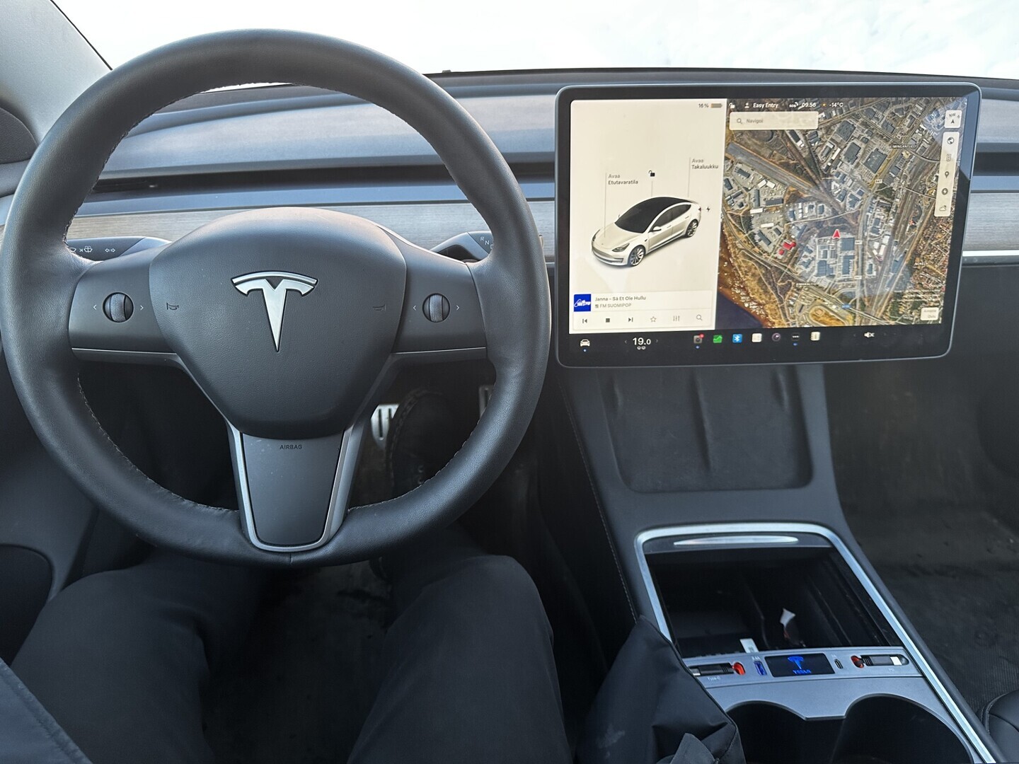 TESLA Model 3 2021