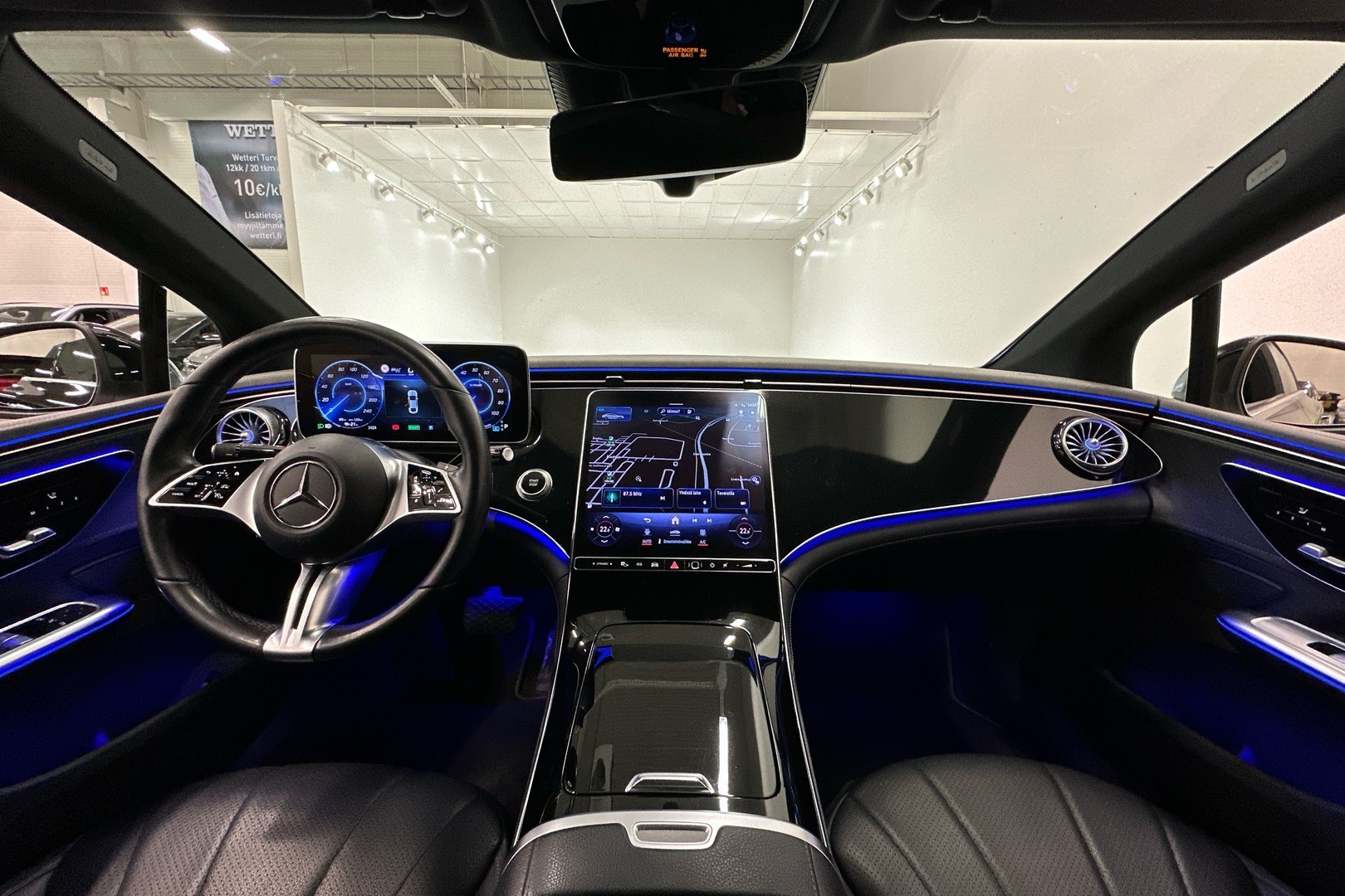 MERCEDES-BENZ EQE 2023