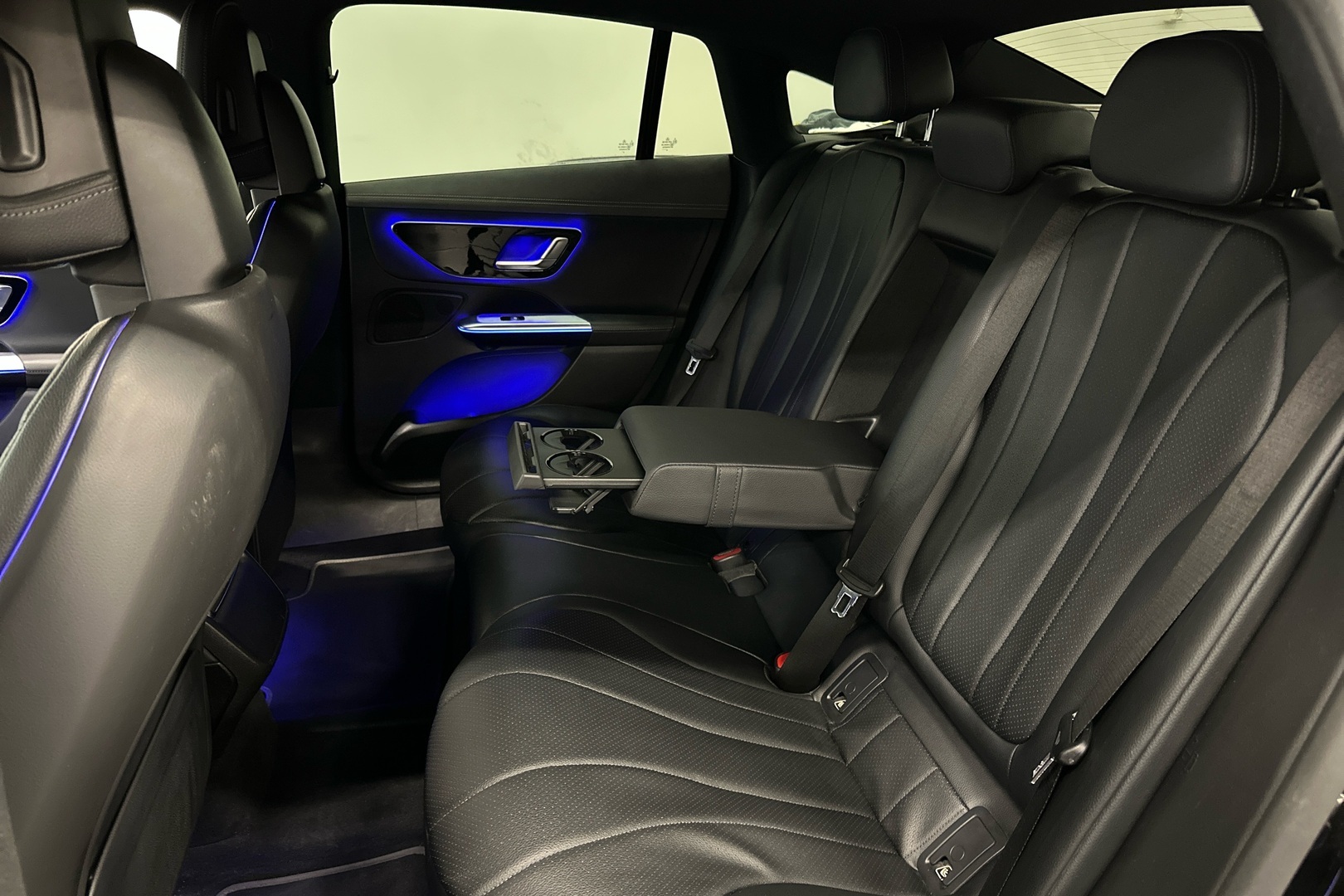 MERCEDES-BENZ EQE 2023