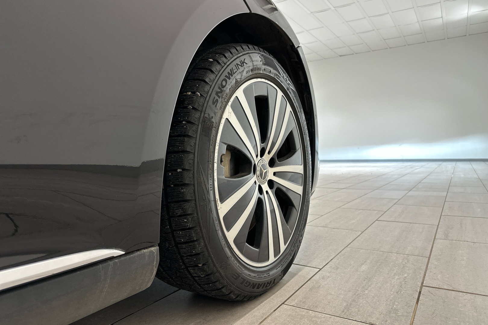 MERCEDES-BENZ EQE 2023