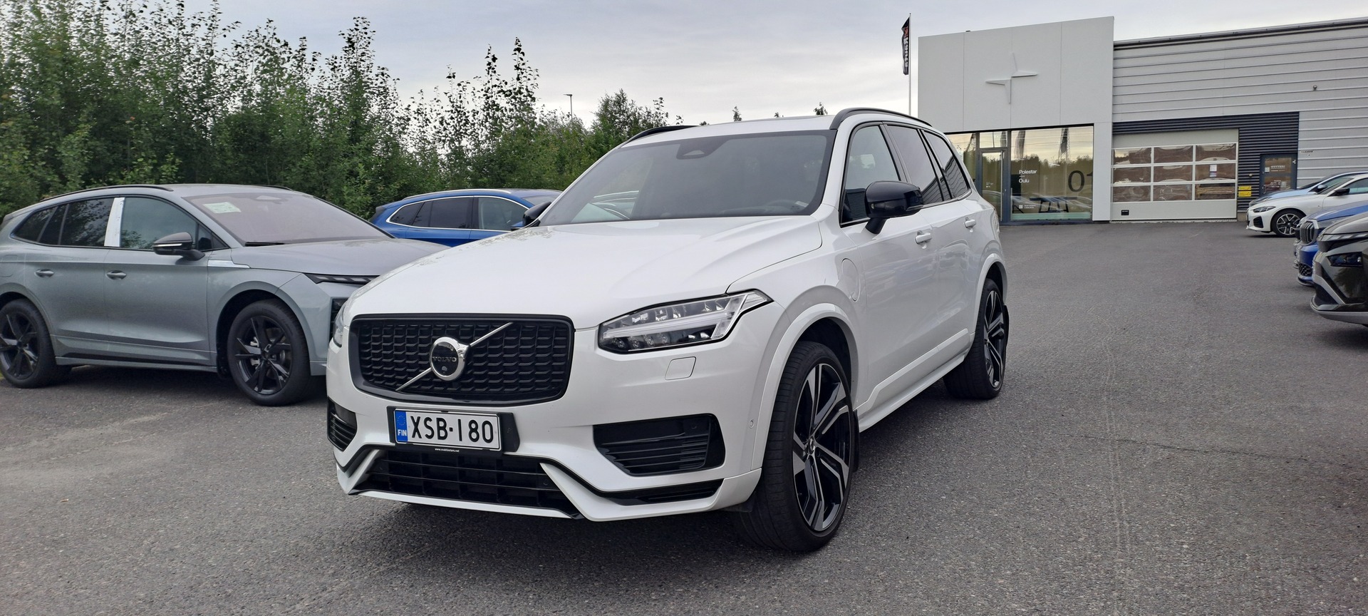 VOLVO XC90 2023