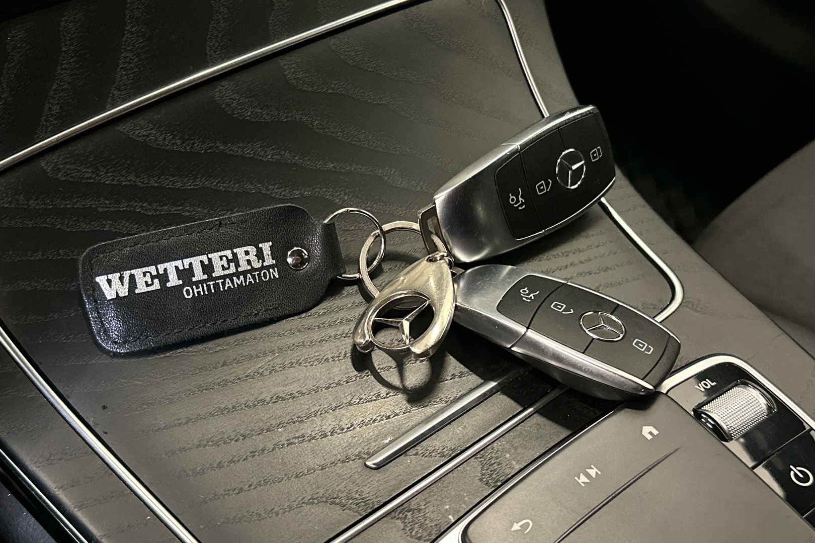 MERCEDES-BENZ GLC 2020
