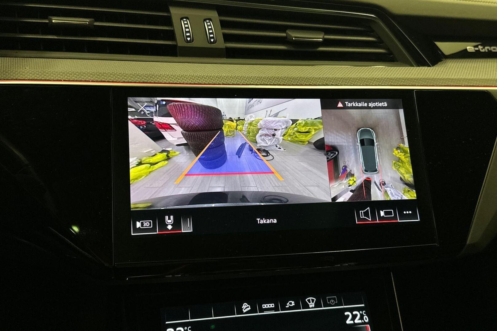 AUDI e-tron 16