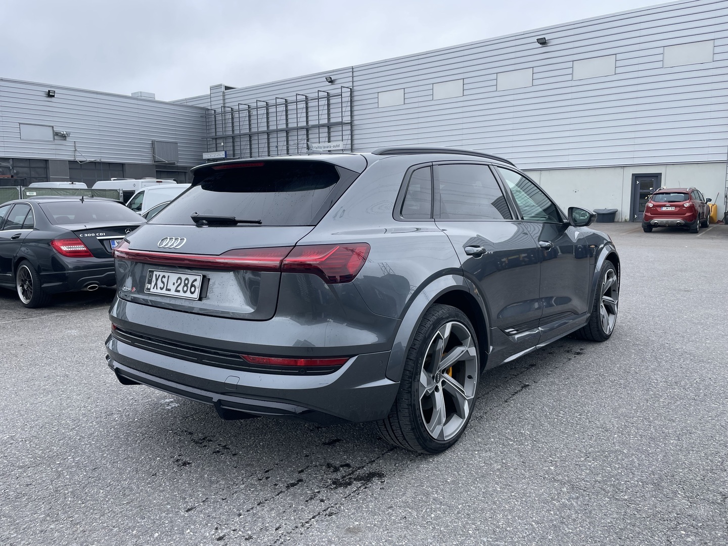 AUDI e-tron 2021