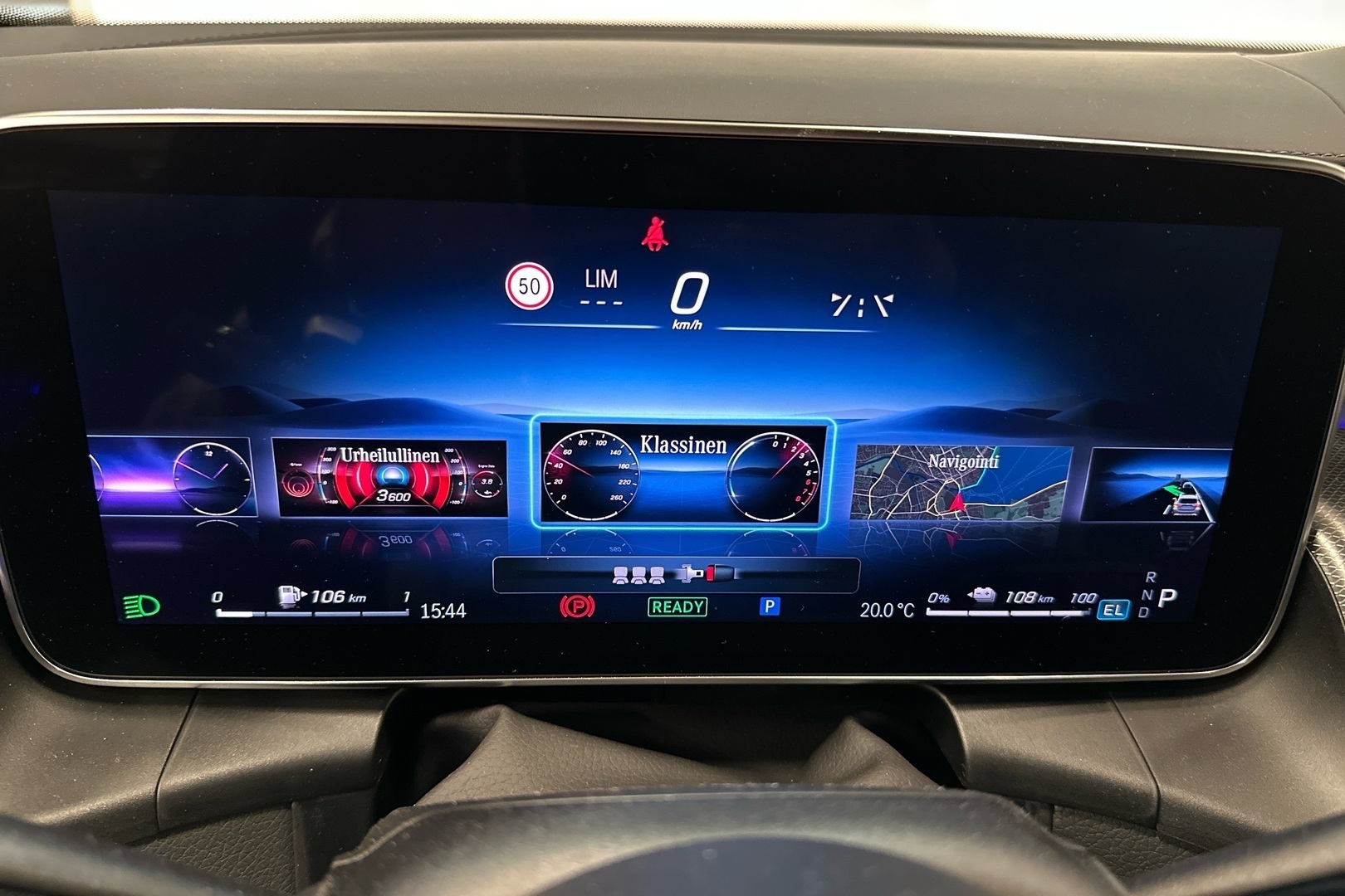 MERCEDES-BENZ GLC 2024