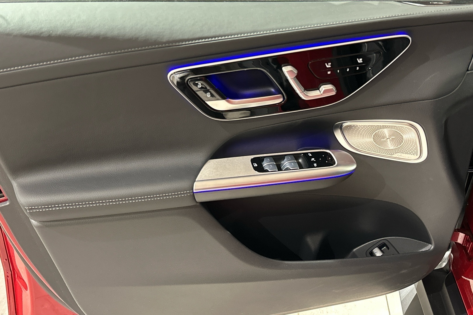 MERCEDES-BENZ GLC 2024