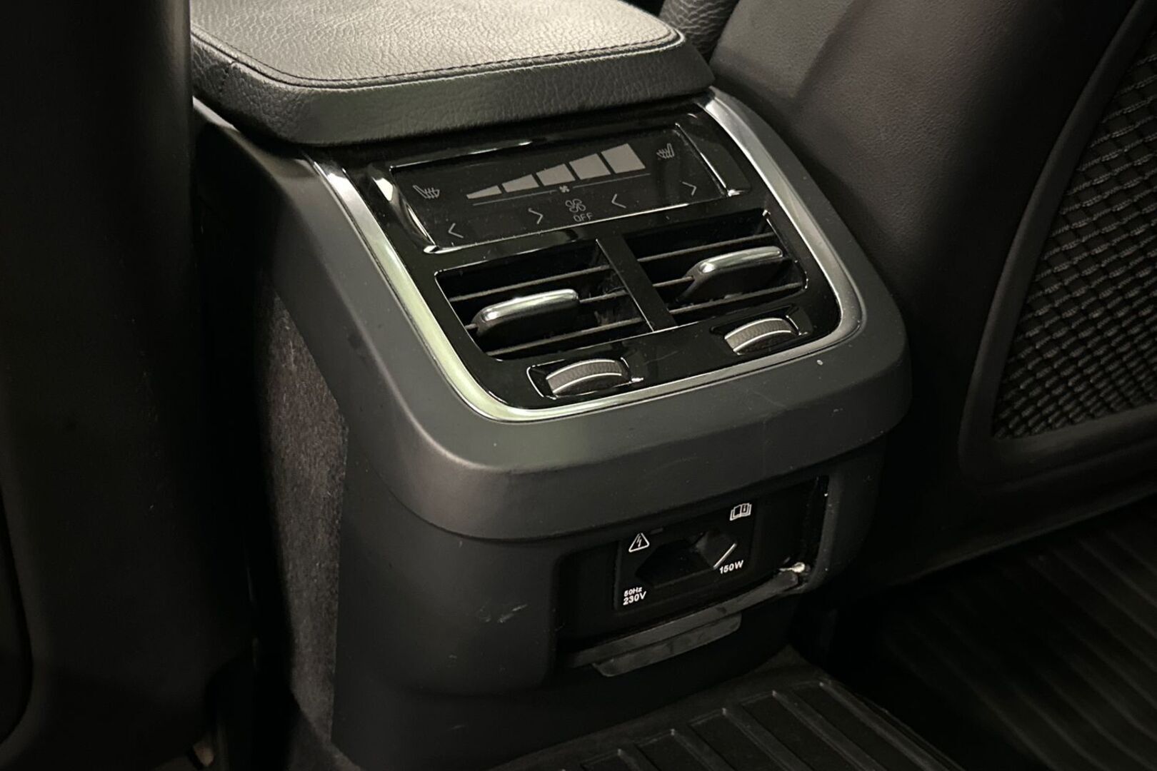 VOLVO V90 Cross Country 2017