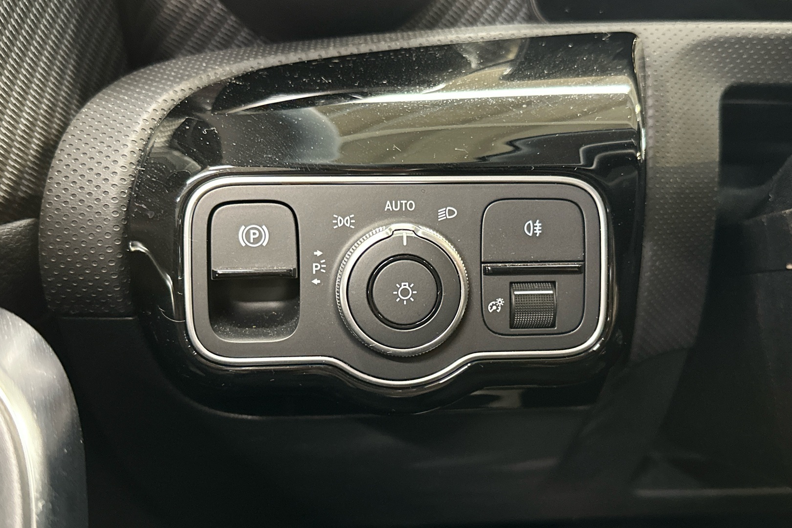 MERCEDES-BENZ A 2025