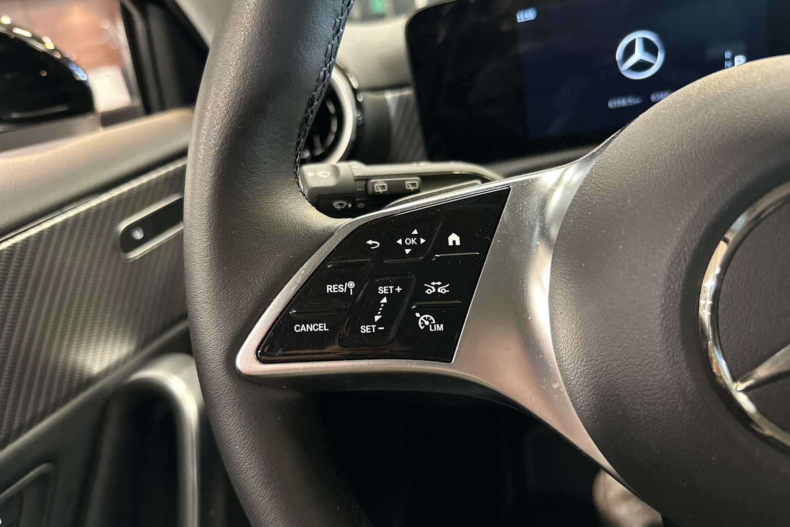 MERCEDES-BENZ A 2025