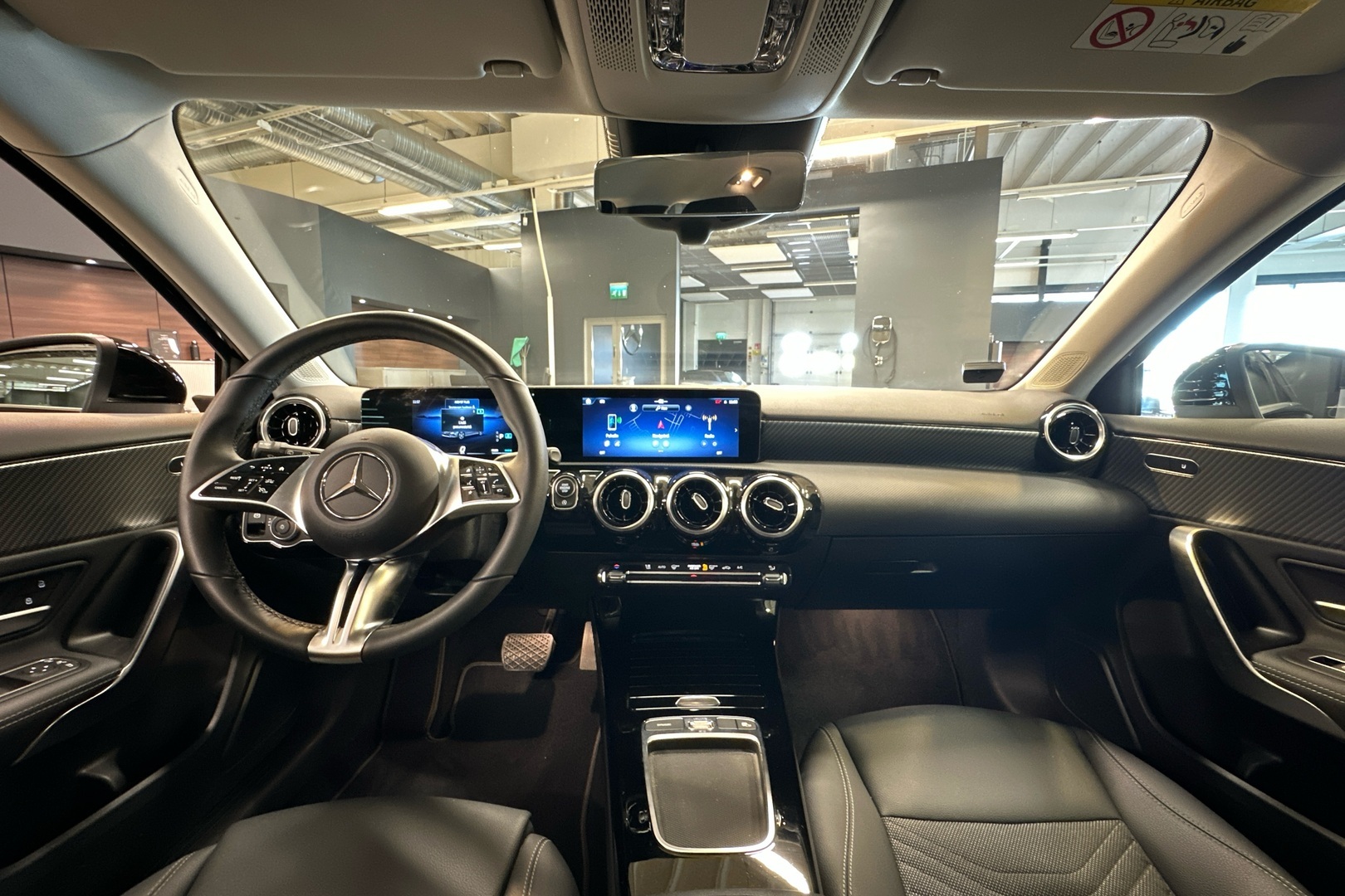 MERCEDES-BENZ A 2025