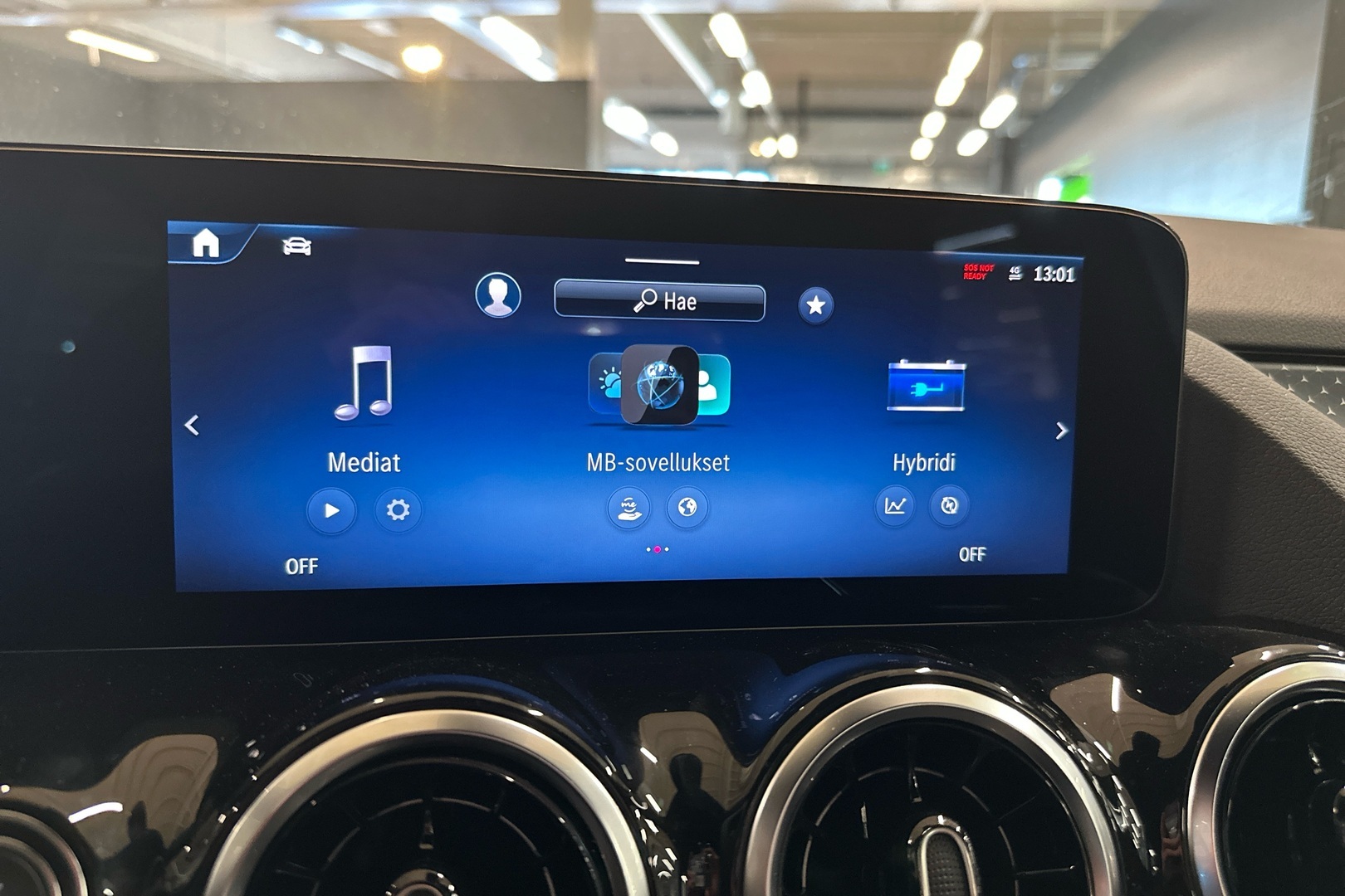 MERCEDES-BENZ GLA 2025