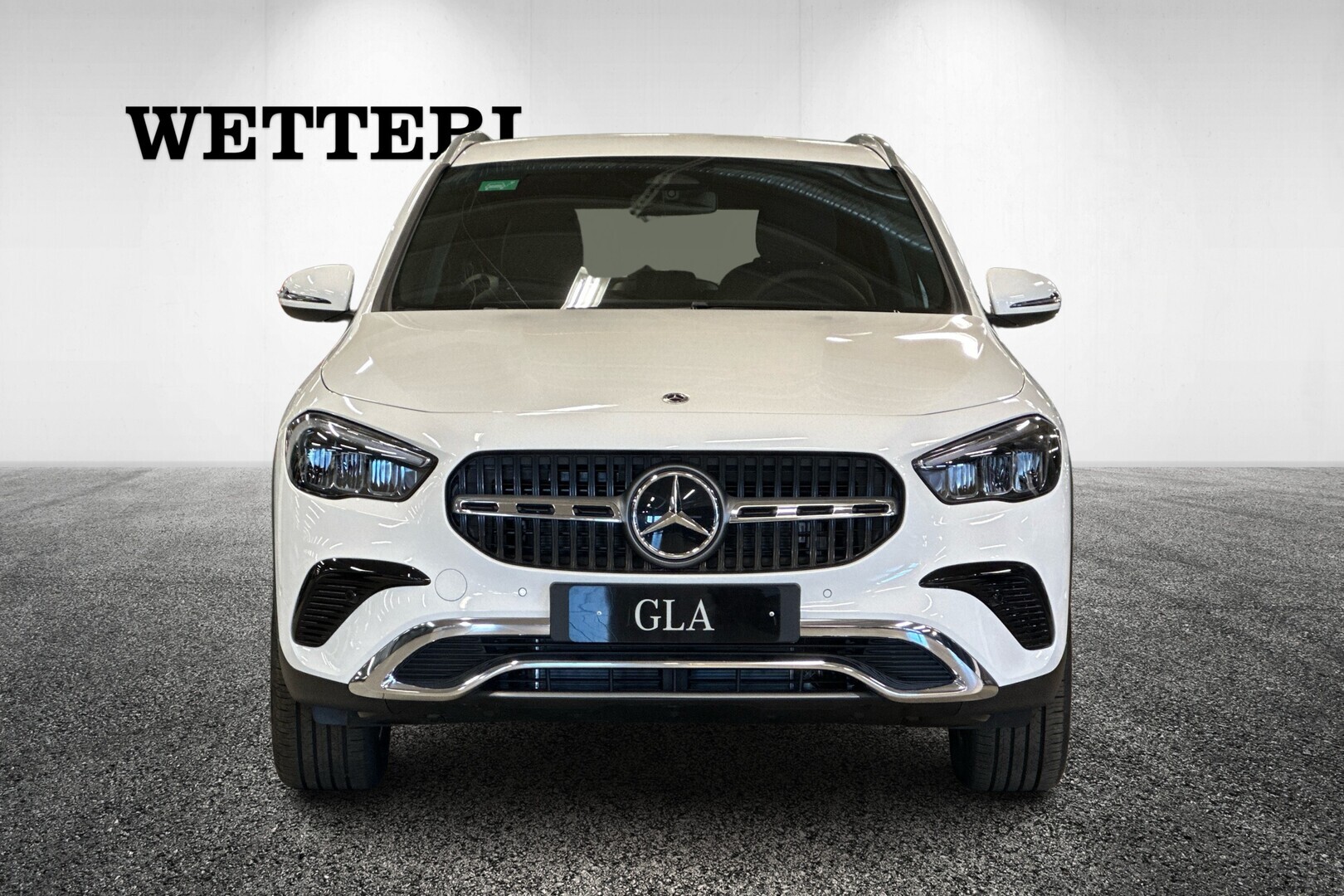 MERCEDES-BENZ GLA 2025