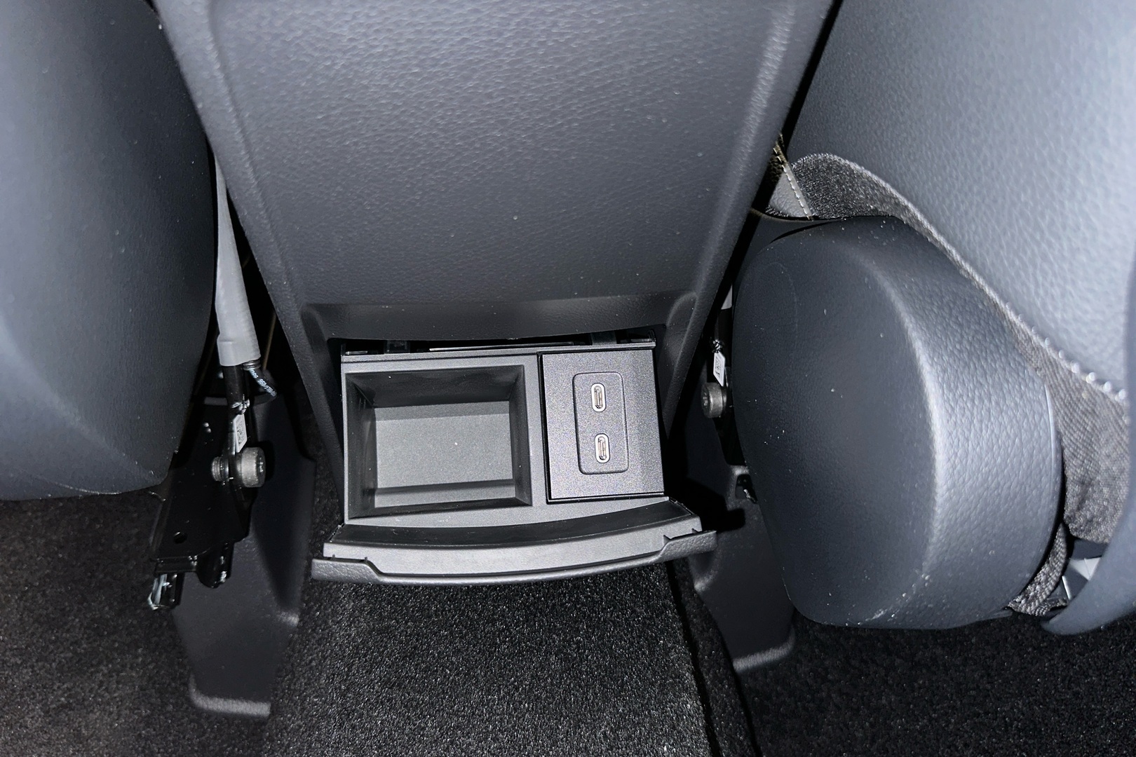 MERCEDES-BENZ GLA 2025