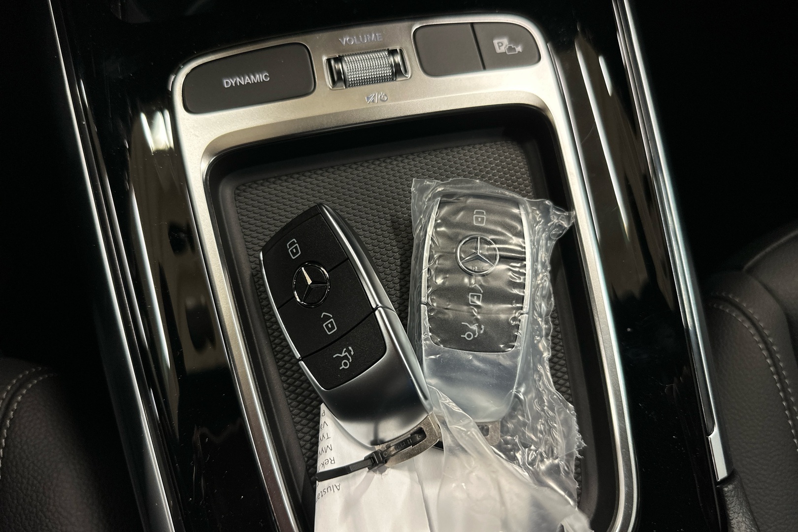 MERCEDES-BENZ GLA 2025