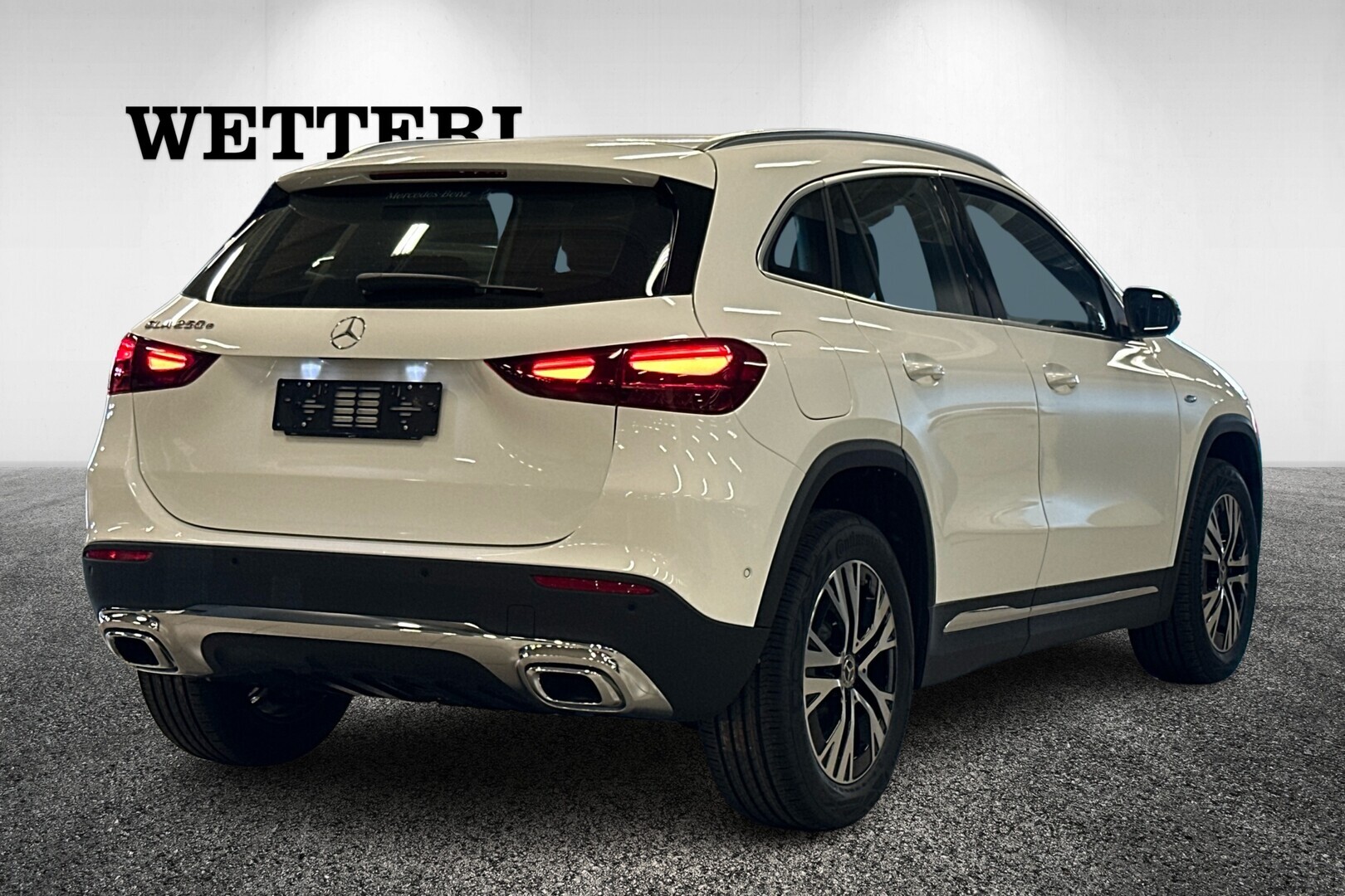 MERCEDES-BENZ GLA 2025