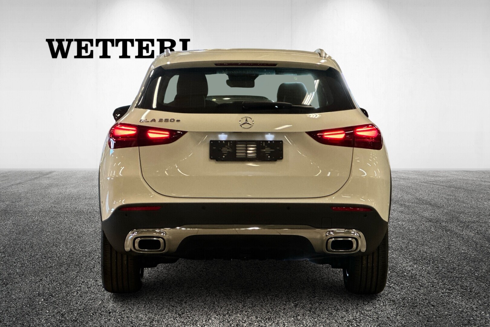 MERCEDES-BENZ GLA 2025