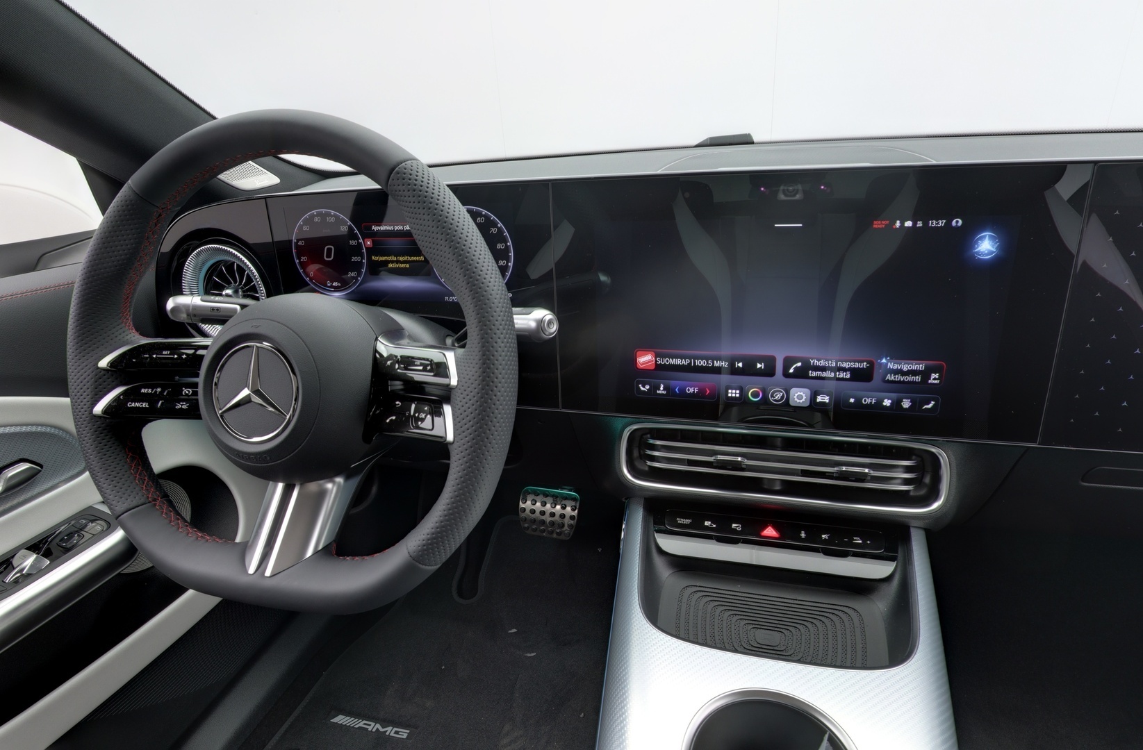 MERCEDES-BENZ CLA 10
