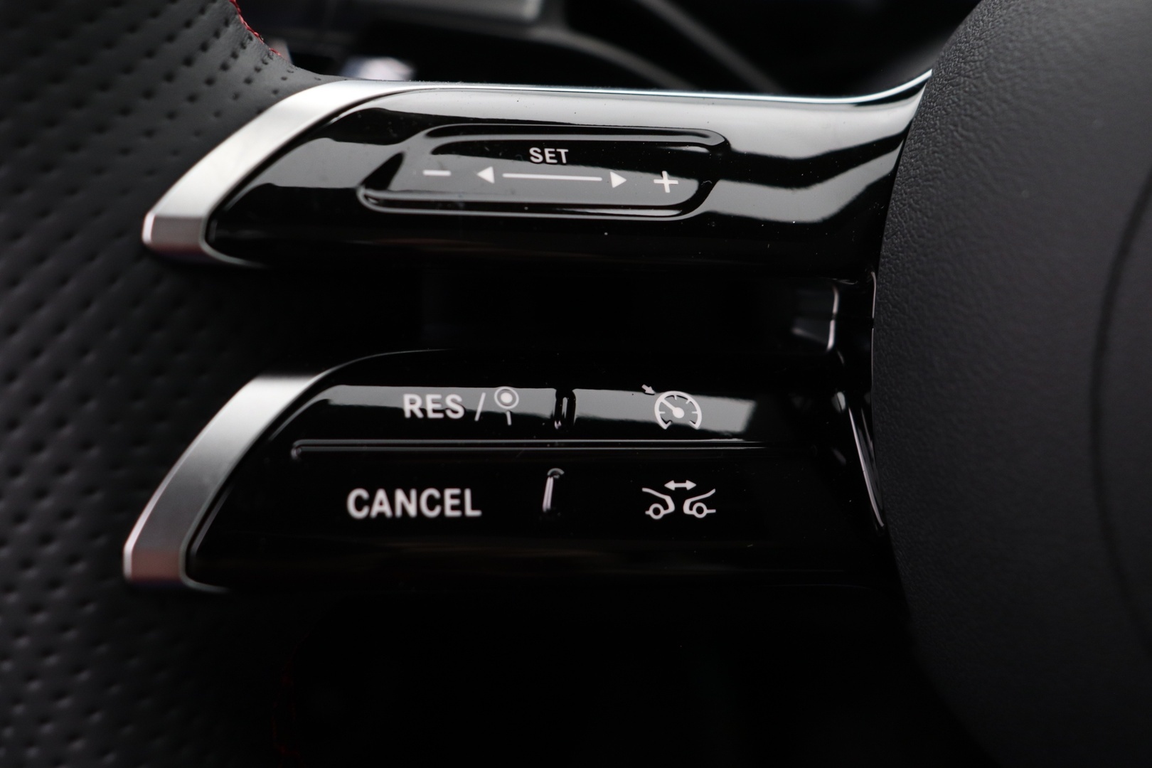 MERCEDES-BENZ CLA 15