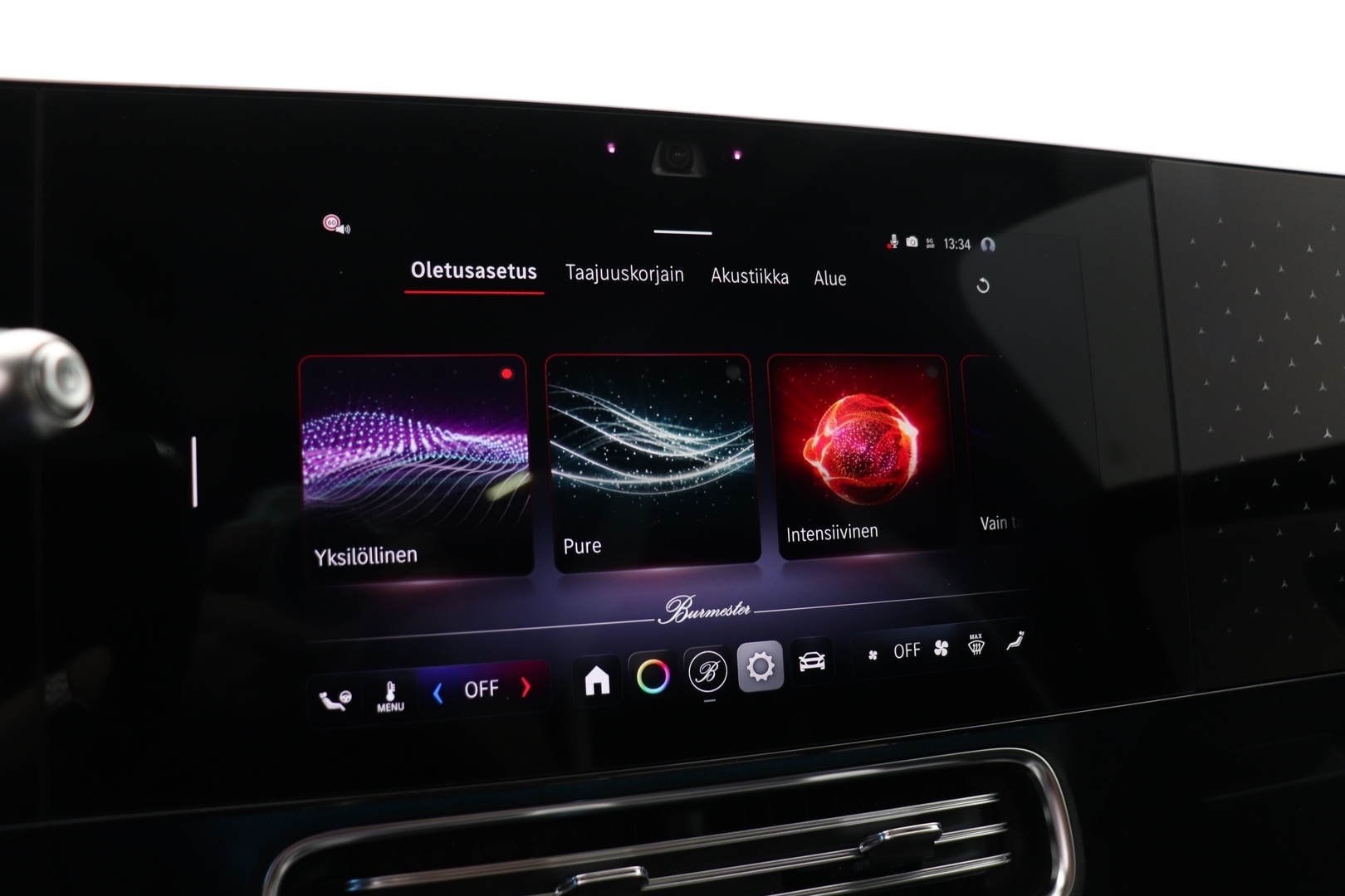 MERCEDES-BENZ CLA 23