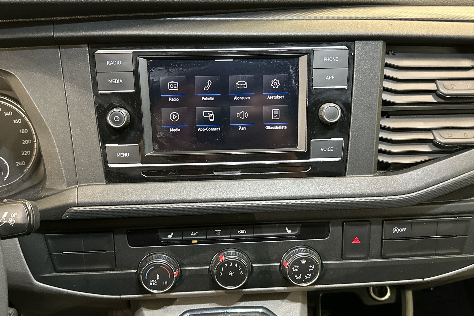 VOLKSWAGEN Transporter 2020