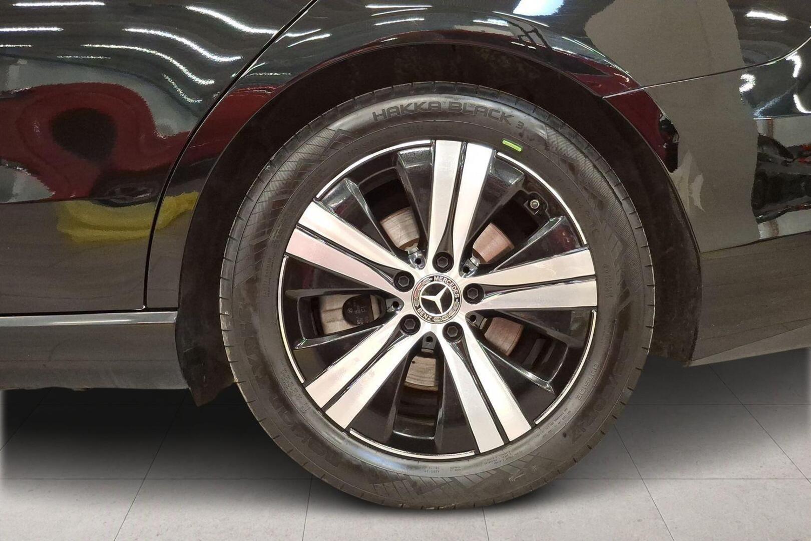 MERCEDES-BENZ C 13