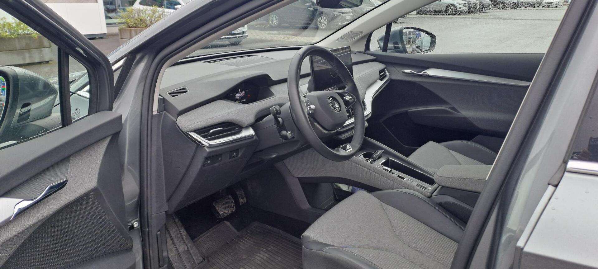 SKODA Enyaq 2023
