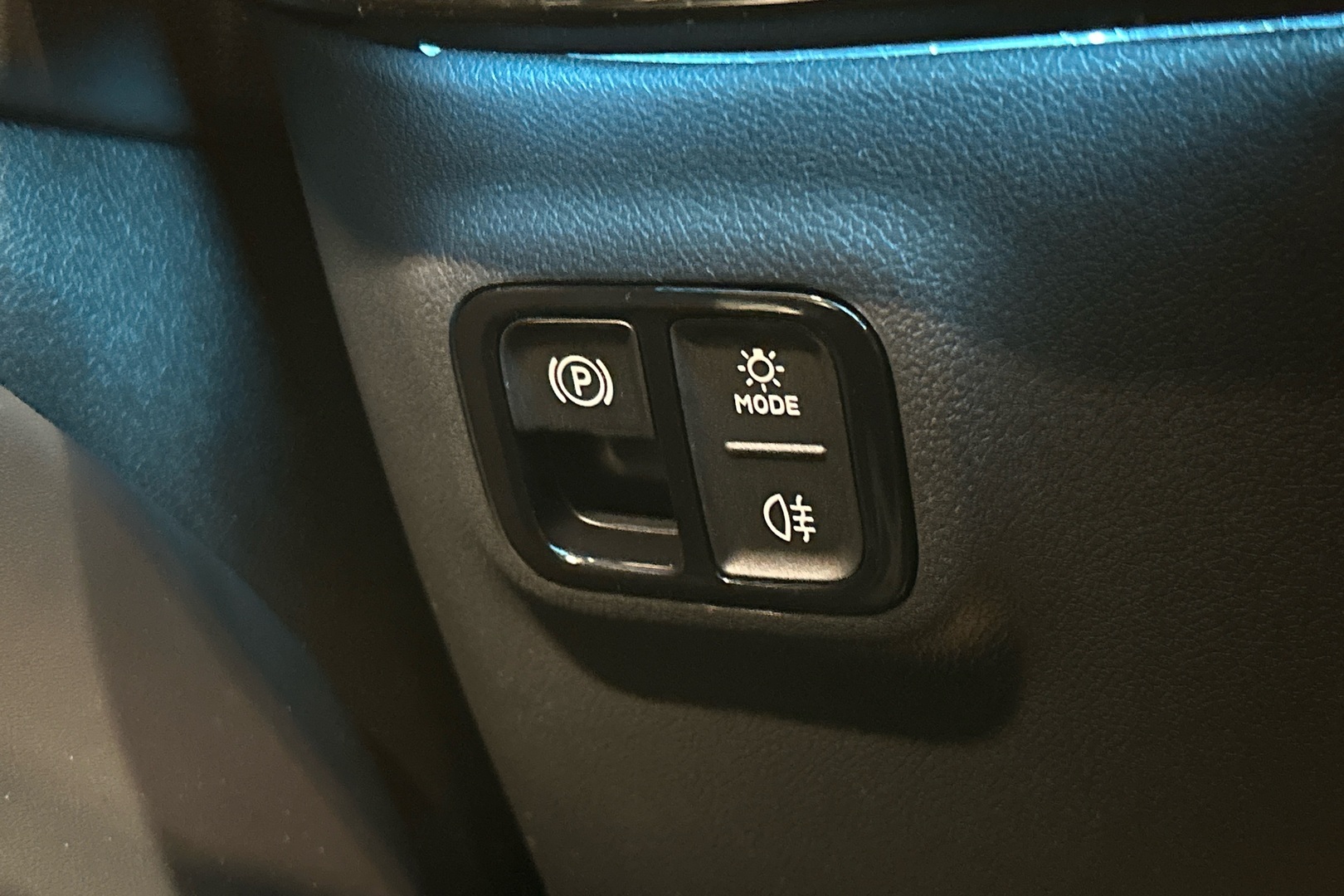 MERCEDES-BENZ CLA 2026