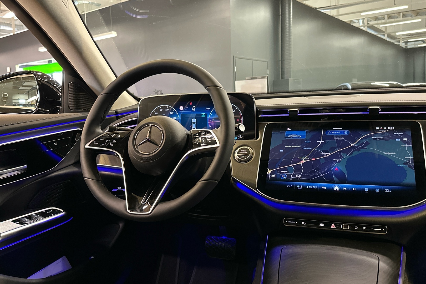 MERCEDES-BENZ E 2026