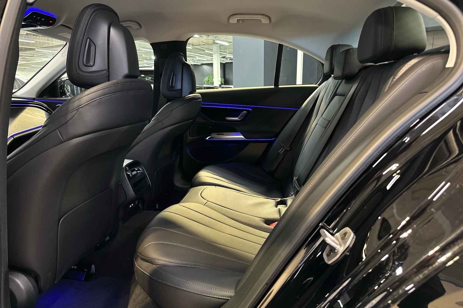 MERCEDES-BENZ E 2026