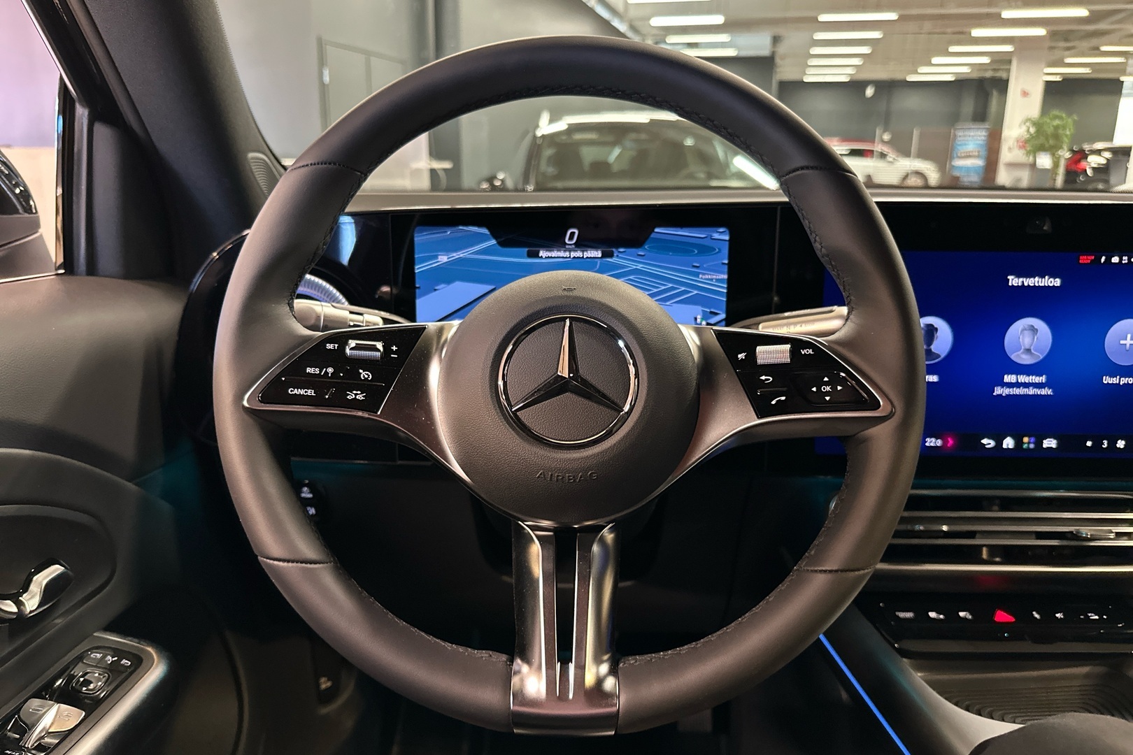 MERCEDES-BENZ GLB 2026