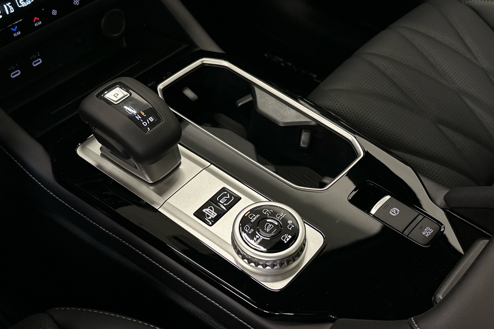 MITSUBISHI Outlander 2026