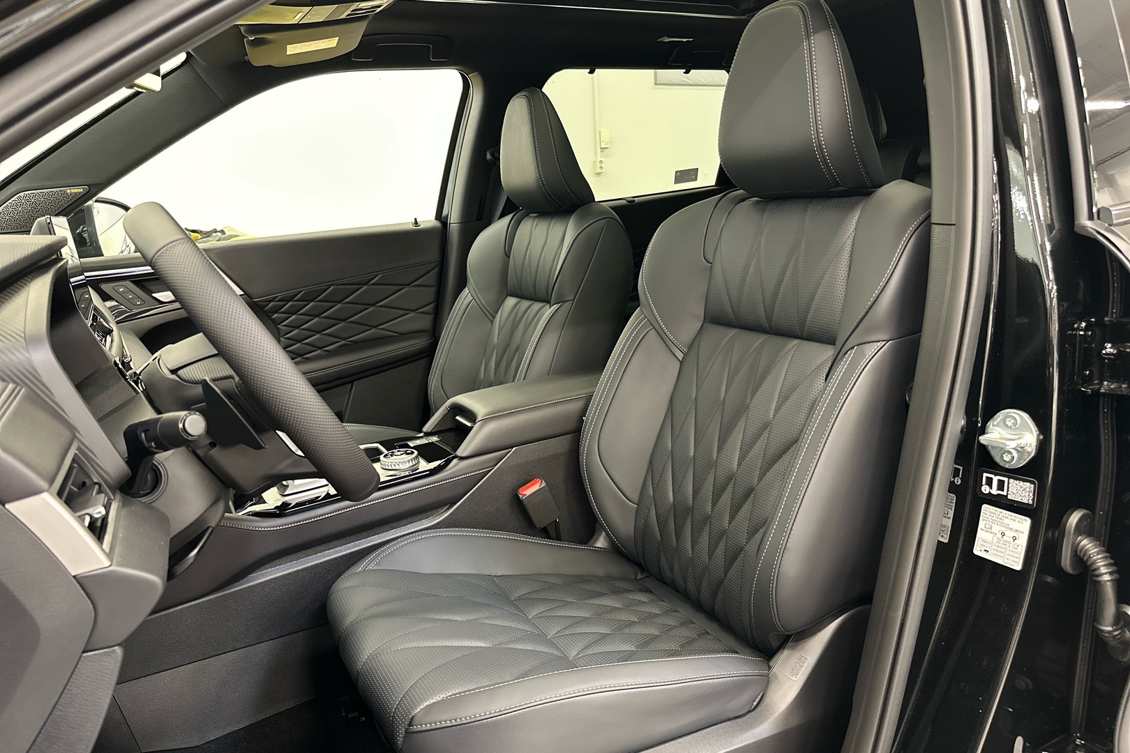 MITSUBISHI Outlander 2026