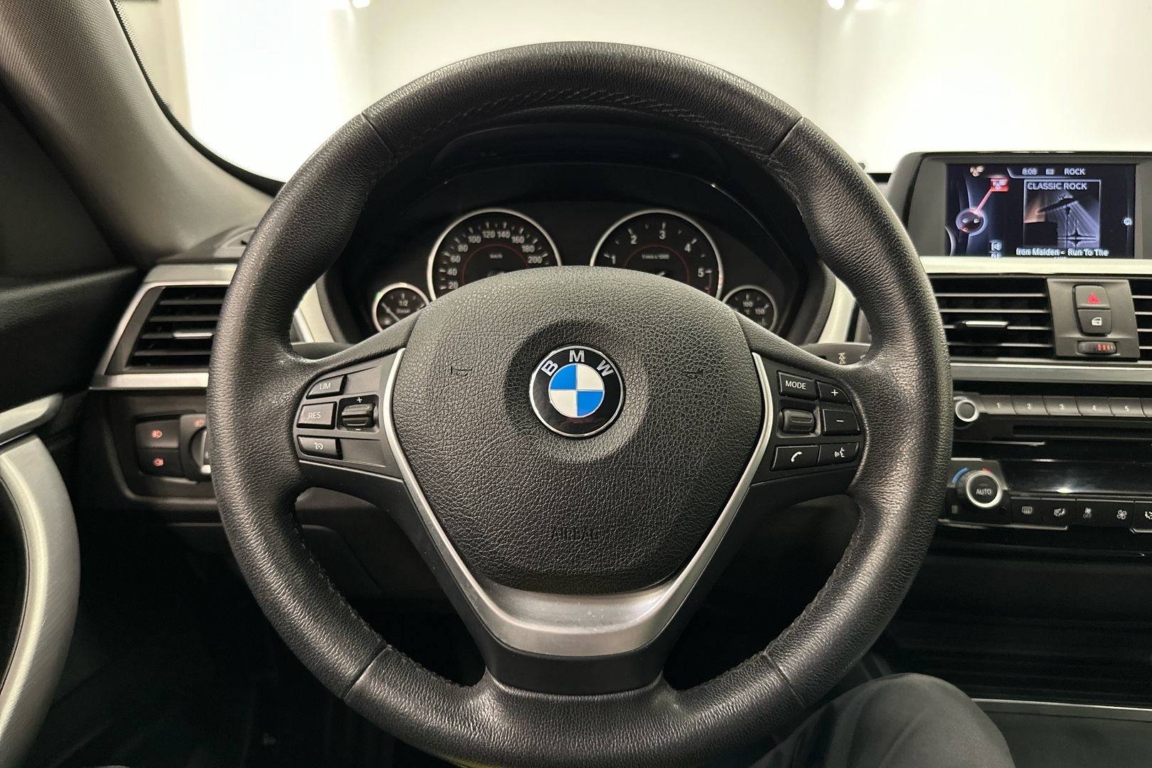 BMW 320 Gran Turismo 2016