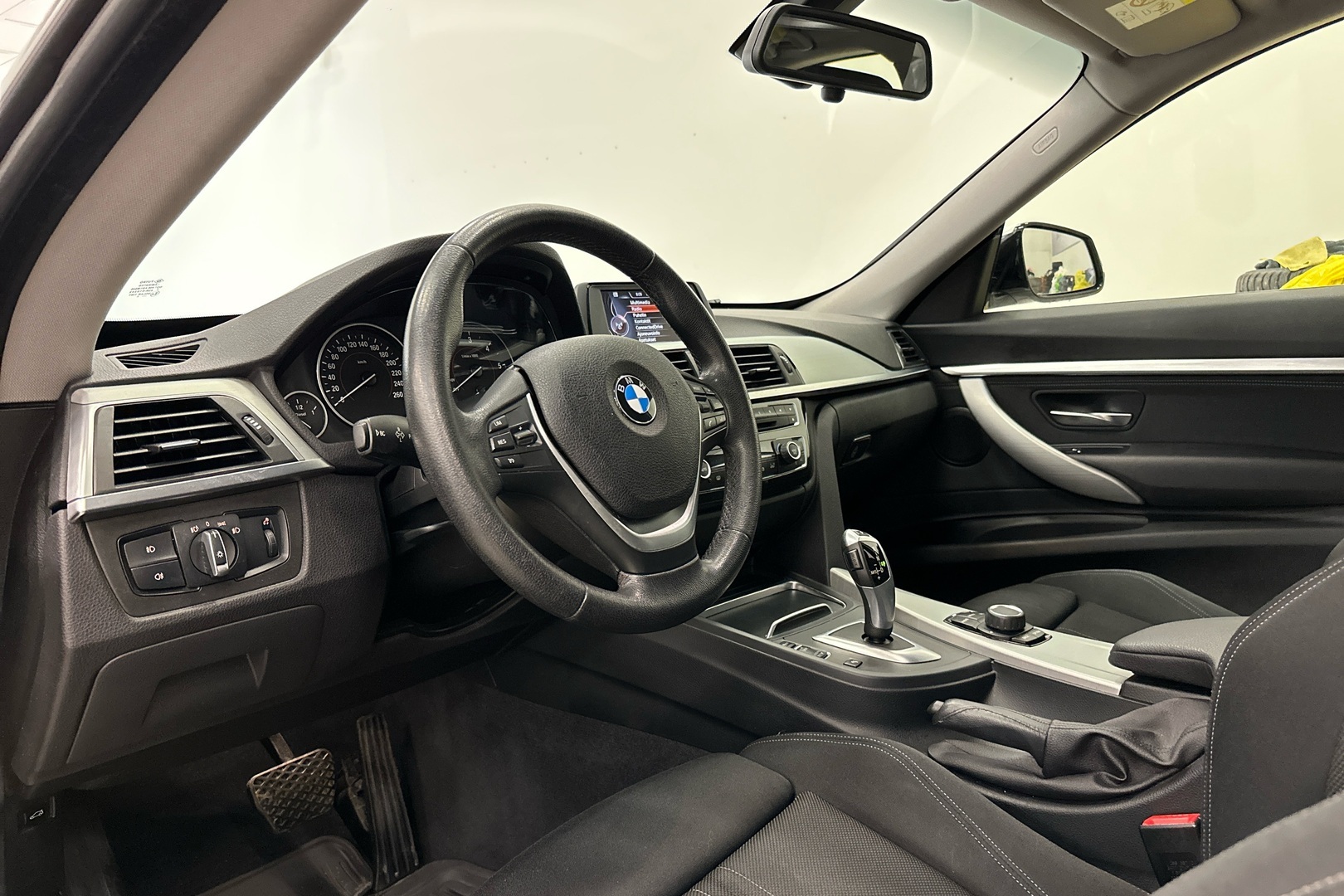 BMW 320 Gran Turismo 2016