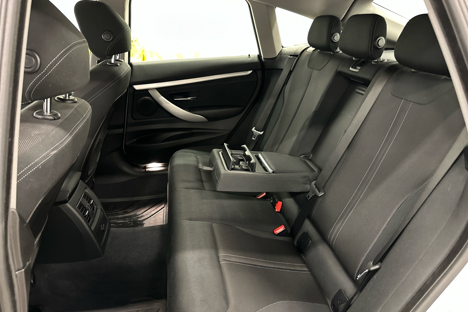 BMW 320 Gran Turismo 2016