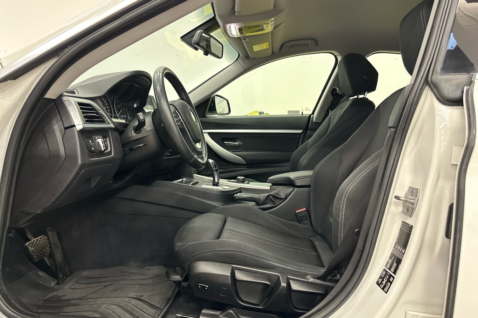 BMW 320 Gran Turismo 2016