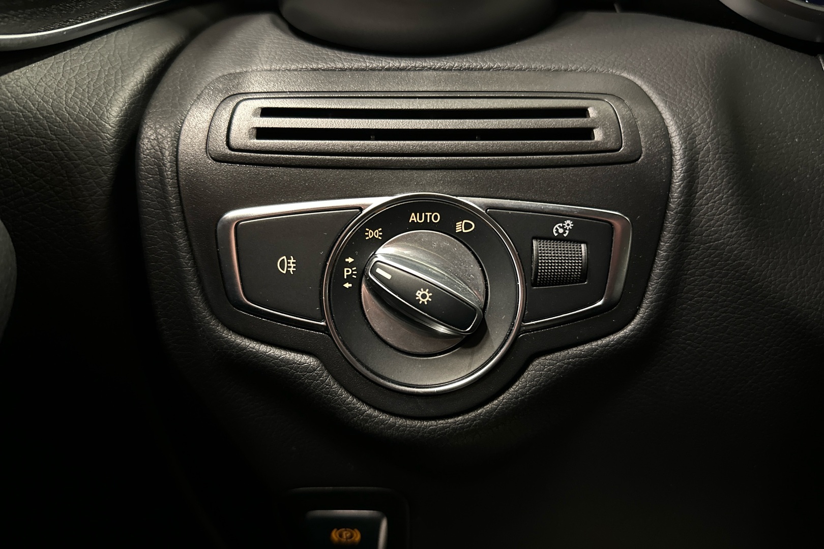 MERCEDES-BENZ GLC 2020