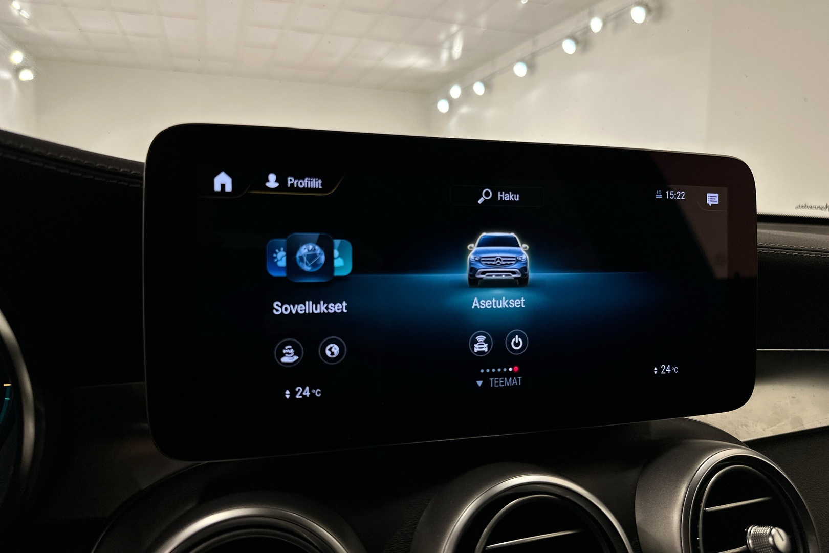 MERCEDES-BENZ GLC 2020