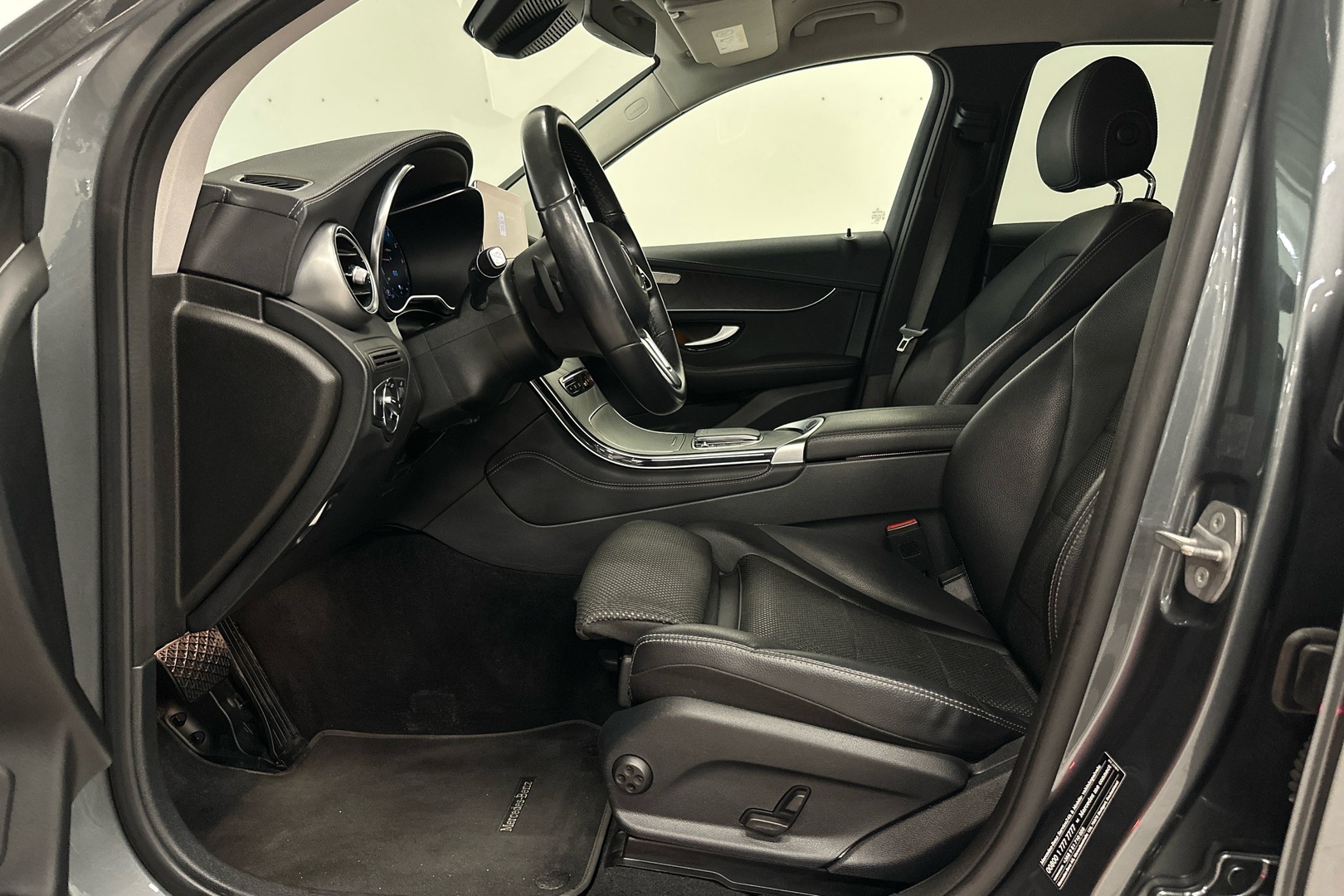 MERCEDES-BENZ GLC 2020